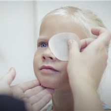 Video od EDY: Jak připravit dítě na oční vyšetření